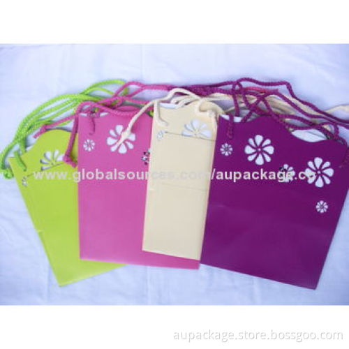 Paper bag with string, fashionable design, excellent printing